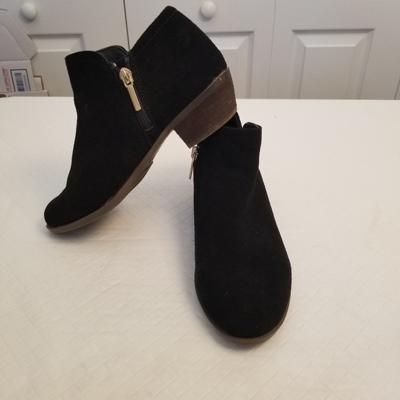 Crown and Ivy Black Suede Ankle Booties  Size 6.5 M - Picture 3 of 9
